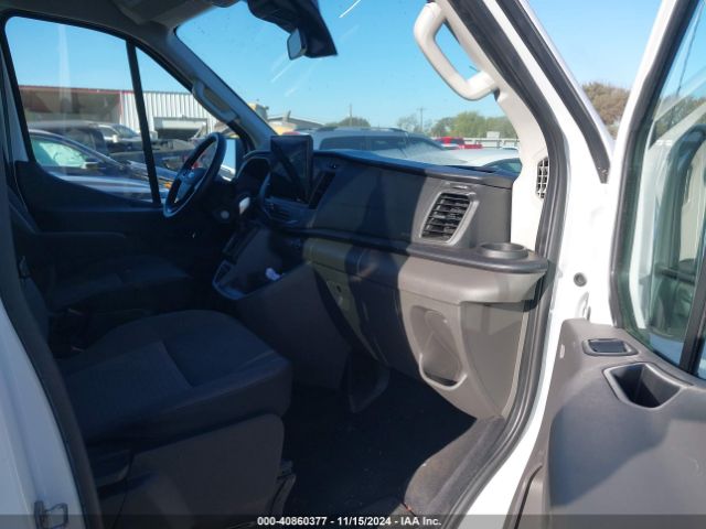 1FBAX2C83NKA78950 Ford Transit-350 Passenger Van Xlt
