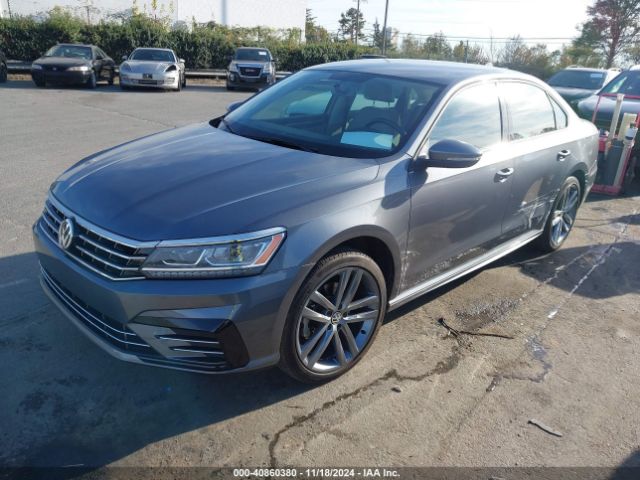 1VWAA7A33JC037916 Volkswagen Passat 2.0t R-line/2.0t S