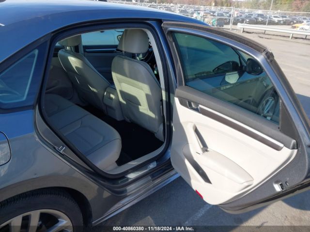 1VWAA7A33JC037916 Volkswagen Passat 2.0t R-line/2.0t S