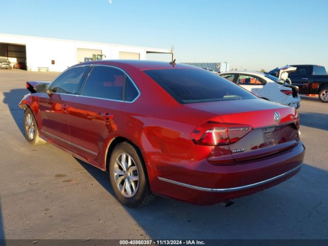 1VWAT7A39HC032837 Volkswagen Passat 1.8t S