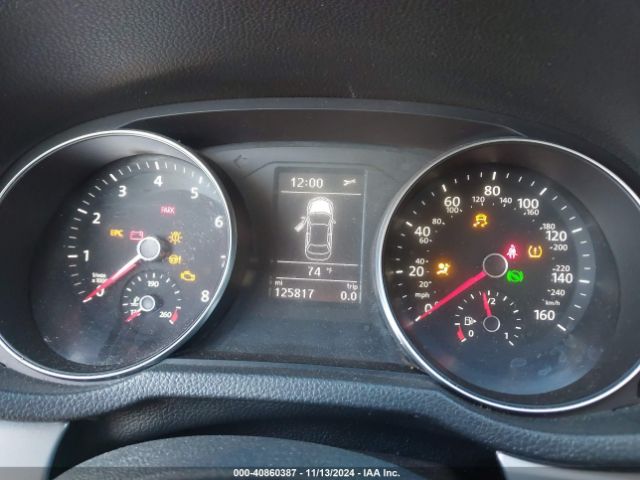 1VWAT7A39HC032837 Volkswagen Passat 1.8t S