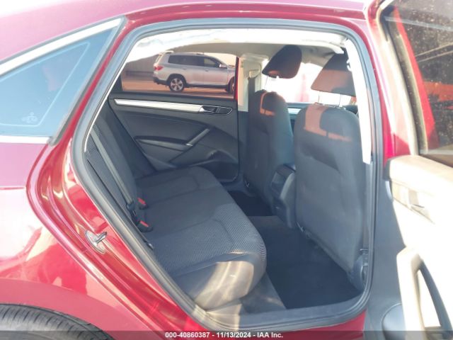 1VWAT7A39HC032837 Volkswagen Passat 1.8t S