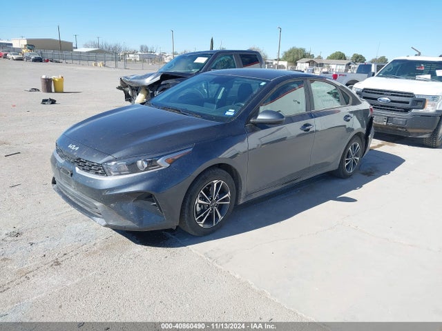 KIA Forte Lxs 2024 3KPF24AD1RE730369 Image 2