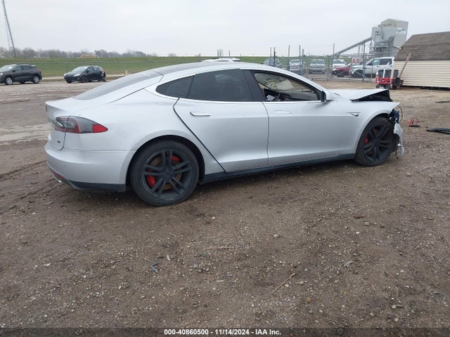 2013 TESLA MODEL S 5YJSA1CG3DFP09551 Photo 3