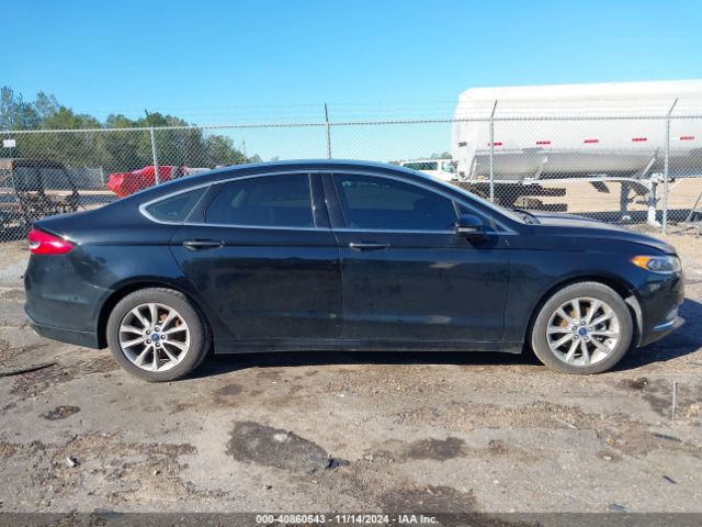 3FA6P0HD2HR326557 Ford FUSION SE