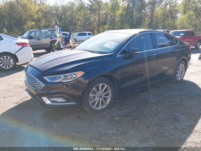 3FA6P0HD2HR326557 Ford FUSION SE