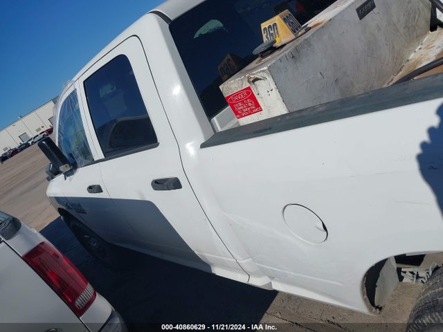 3C6UR4CL0JG104870 RAM 2500 Tradesman  4x2 6'4 Box