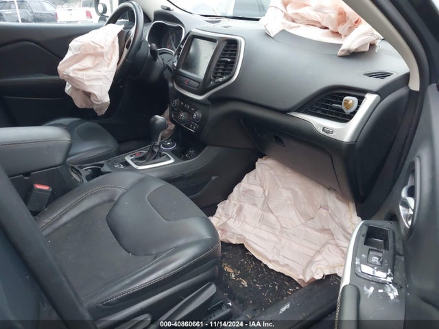 1C4PJMLX2JD580079 Jeep Cherokee Latitude Plus 4x4