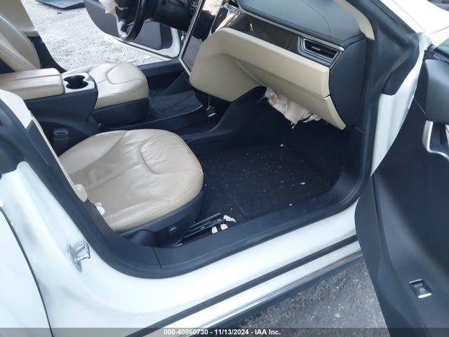 2013 TESLA MODEL S 5YJSA1CN6DFP15679 Photo 4