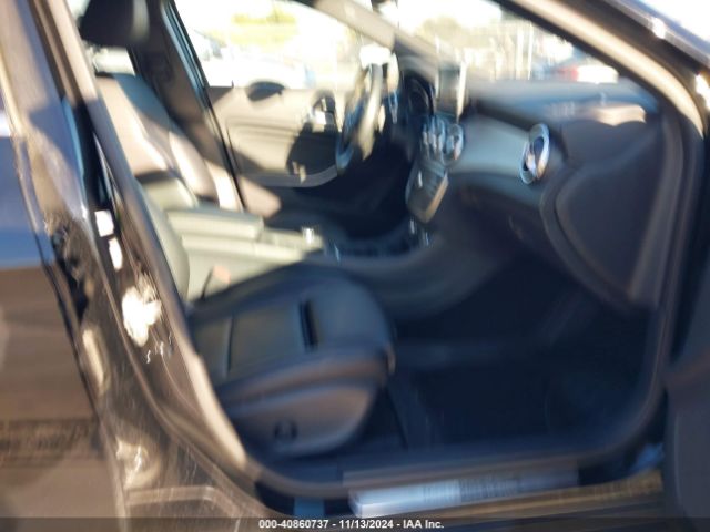 WDCTG4EB0HJ355583 Mercedes-Benz GLA 250