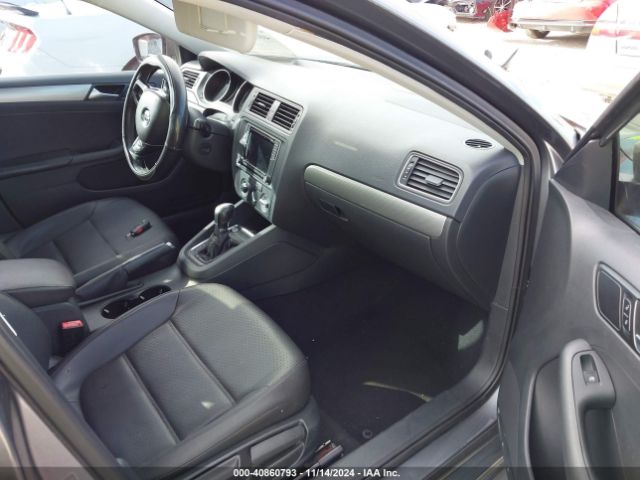 3VWDB7AJ2HM304349 Volkswagen Jetta 1.4t Se
