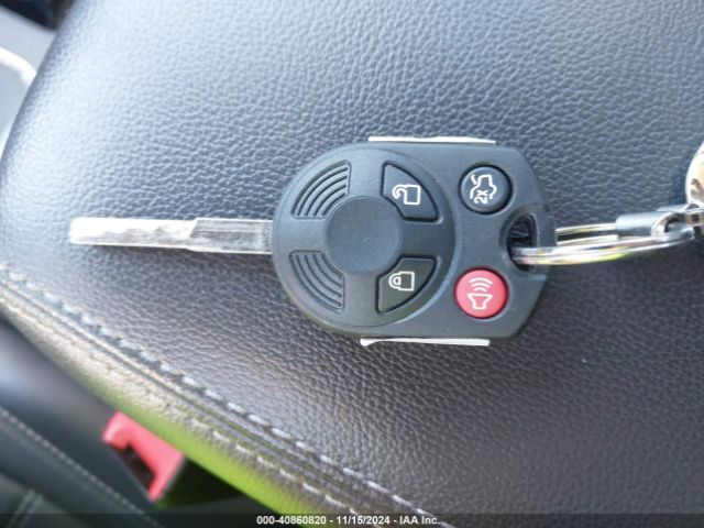 1FMCU0HDXJUB97175 Ford ESCAPE SEL