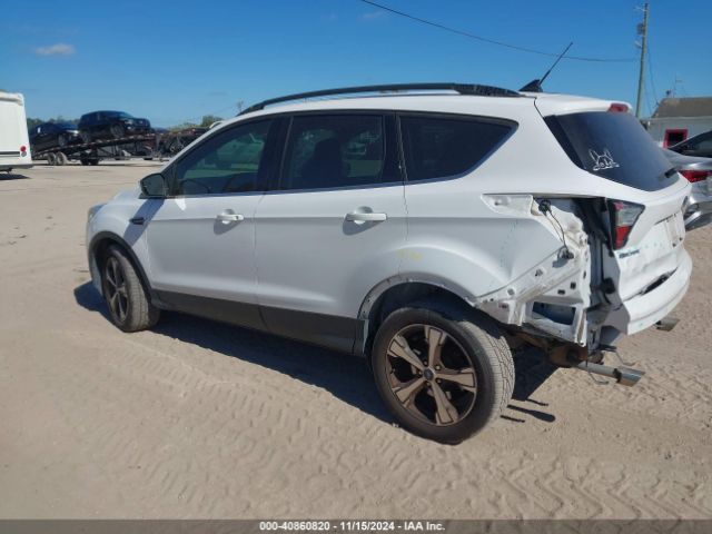 1FMCU0HDXJUB97175 Ford ESCAPE SEL