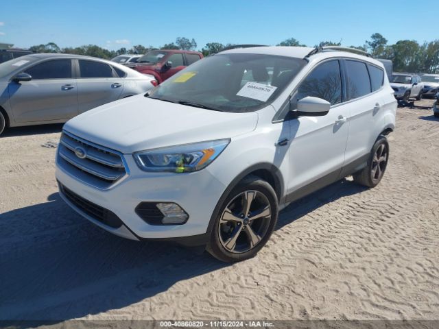 1FMCU0HDXJUB97175 Ford ESCAPE SEL