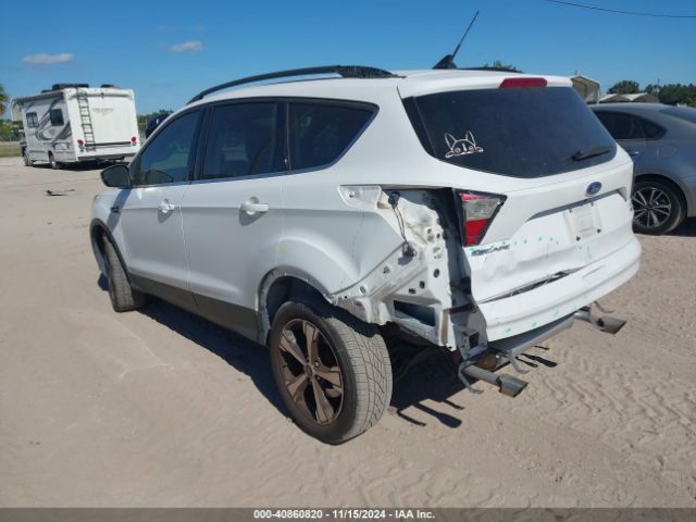 1FMCU0HDXJUB97175 Ford ESCAPE SEL