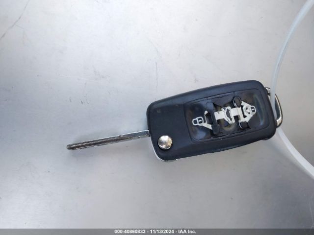 WVGAV3AXXEW521021 Volkswagen TIGUAN SE