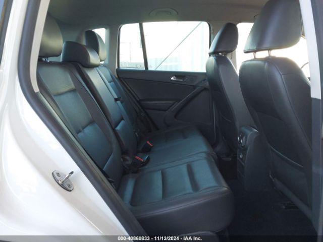 WVGAV3AXXEW521021 Volkswagen TIGUAN SE