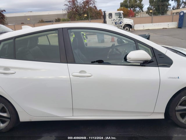 JTDKARFU3K3092081 Toyota Prius Limited