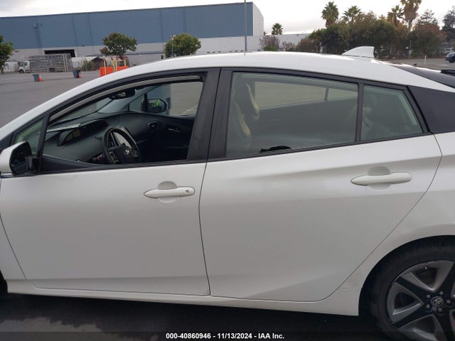 JTDKARFU3K3092081 Toyota Prius Limited