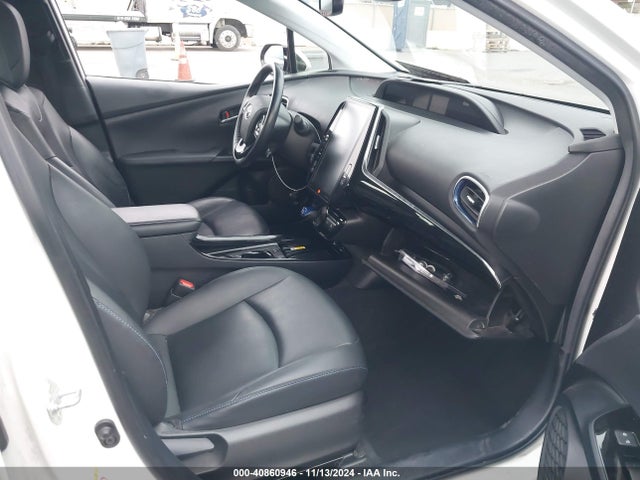 JTDKARFU3K3092081 Toyota Prius Limited