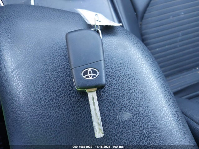 4T1B11HK4KU215051 Toyota CAMRY SE