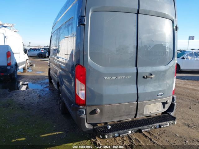 1FTBR3X80LKA55813 Ford Transit-250 Cargo Van