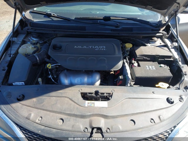 Chrysler 200 Limited 2015 1C3CCCAB7FN748833 Image 10