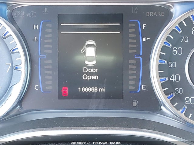 Chrysler 200 Limited 2015 1C3CCCAB7FN748833 Image 15