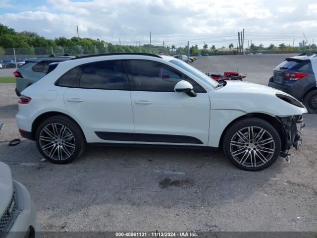 WP1AB2A57JLB33650 Porsche MACAN S