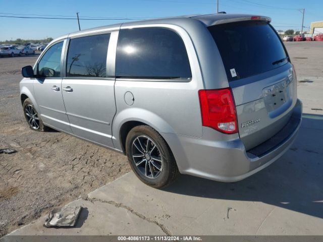 2C4RDGBG3FR586416 Dodge Grand Caravan Se