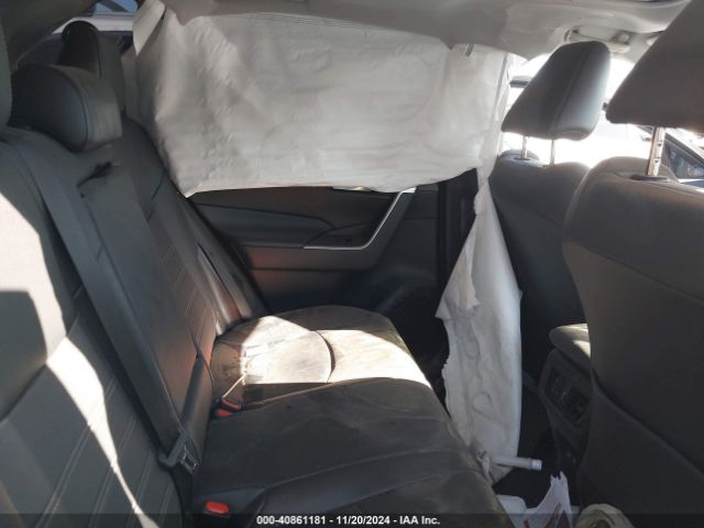 2T3C1RFVXLW078285 Toyota Rav4 Xle Premium