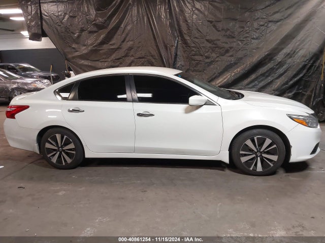 Nissan Altima 2.5 S 2017 1N4AL3AP0HC183778 Image 13
