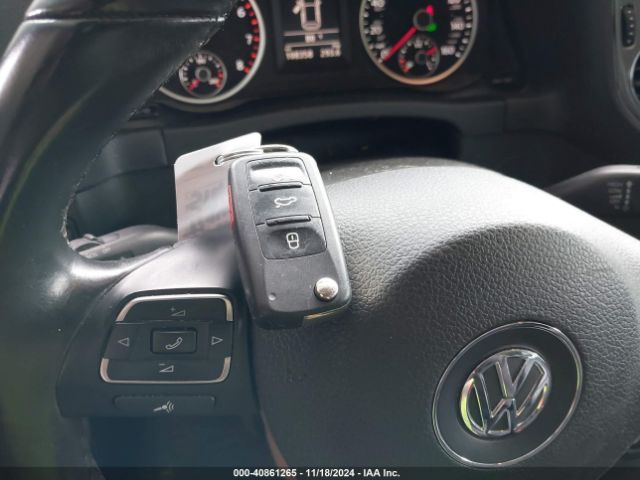 WVGAV7AX4FW607174 Volkswagen TIGUAN SE