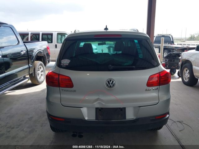 WVGAV7AX4FW607174 Volkswagen TIGUAN SE
