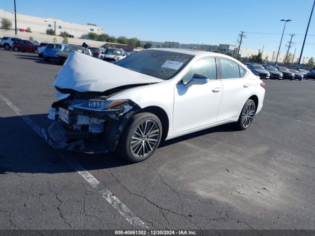 58ADA1C1XNU023556 Lexus ES 300H