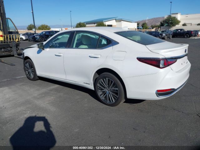 58ADA1C1XNU023556 Lexus ES 300H
