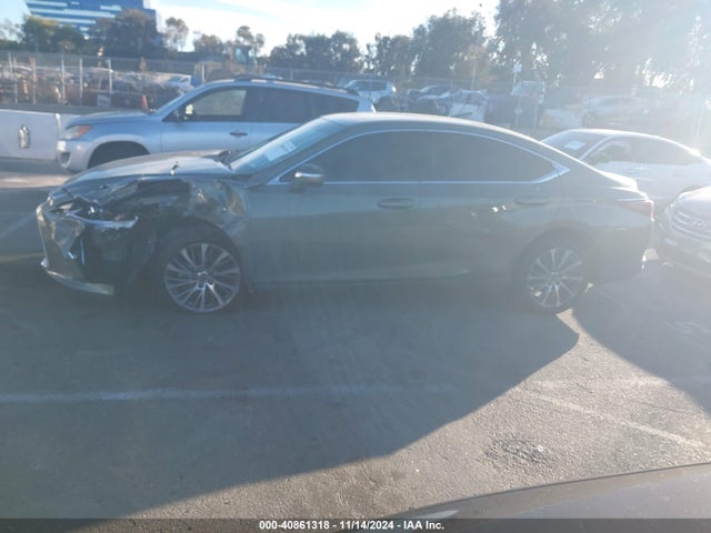 Lexus ES 250 2021 58AD11D12MU004366 Image 13