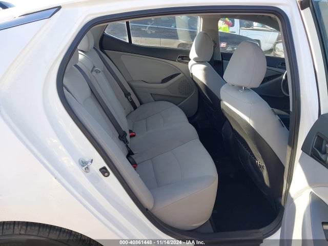 KIA Optima Lx 2015 KNAGM4A79F5612471 Image 8