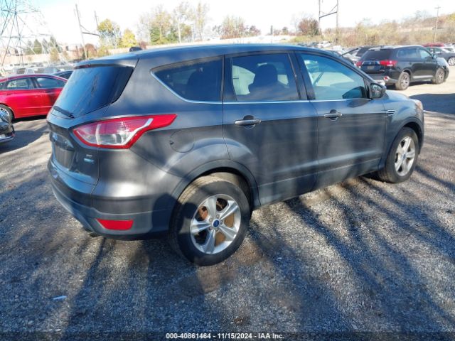 1FMCU9GX5EUA01911 Ford ESCAPE SE