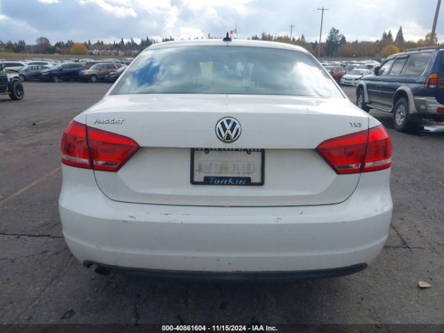 1VWAT7A3XFC056142 Volkswagen Passat 1.8t Wolfsburg Edition