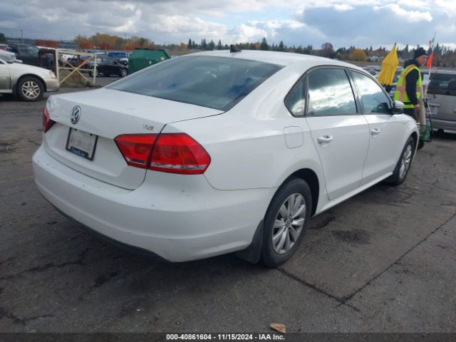 1VWAT7A3XFC056142 Volkswagen Passat 1.8t Wolfsburg Edition