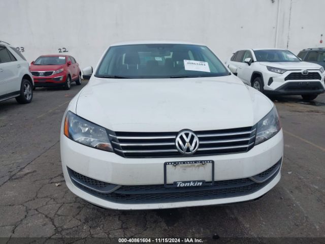 1VWAT7A3XFC056142 Volkswagen Passat 1.8t Wolfsburg Edition