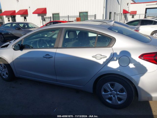 3KPFL4A78JE212710 KIA FORTE LX