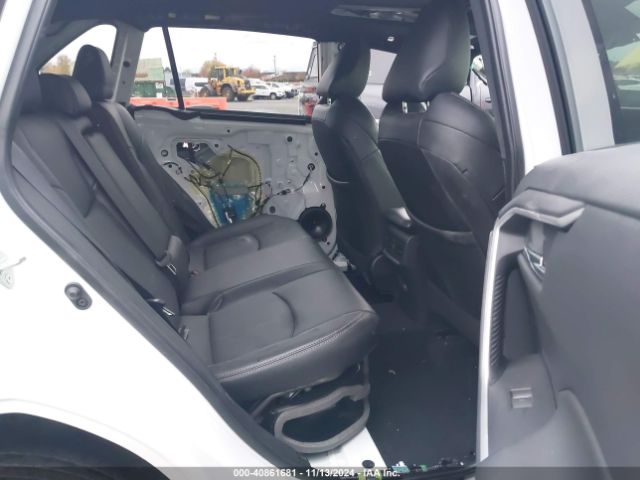 JTM16RFV4RD561320 Toyota Rav4 Hybrid Se