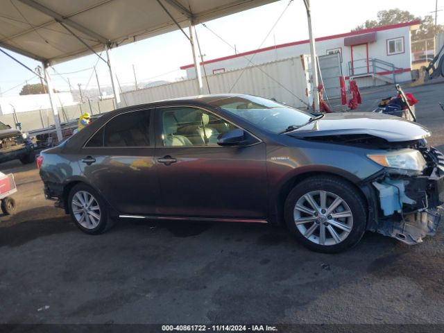 4T1BD1FK9EU106261 Toyota Camry Hybrid Xle