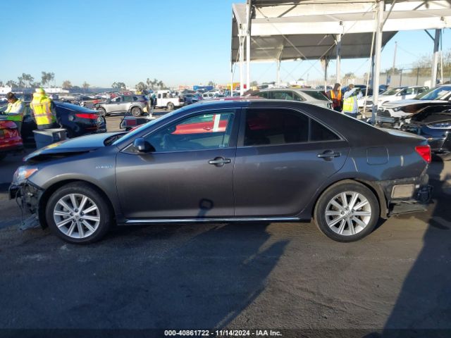 4T1BD1FK9EU106261 Toyota Camry Hybrid Xle