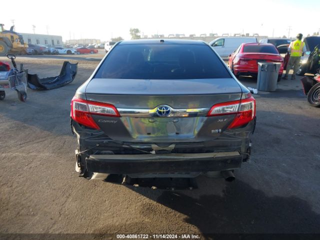 4T1BD1FK9EU106261 Toyota Camry Hybrid Xle