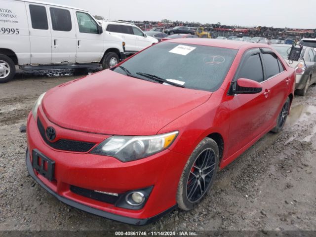 4T1BF1FK4EU832832 Toyota CAMRY SE