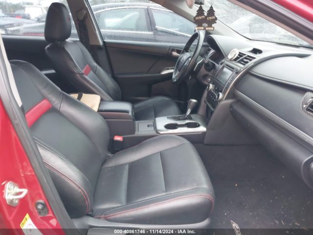 4T1BF1FK4EU832832 Toyota CAMRY SE