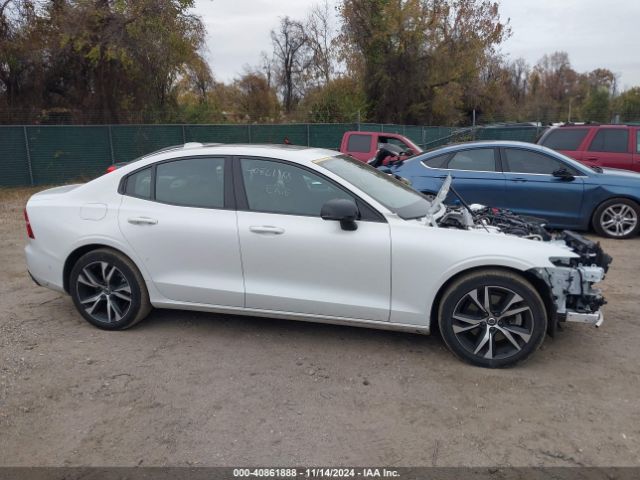 7JRL12TM4NG192138 Volvo S60 B5 R-design